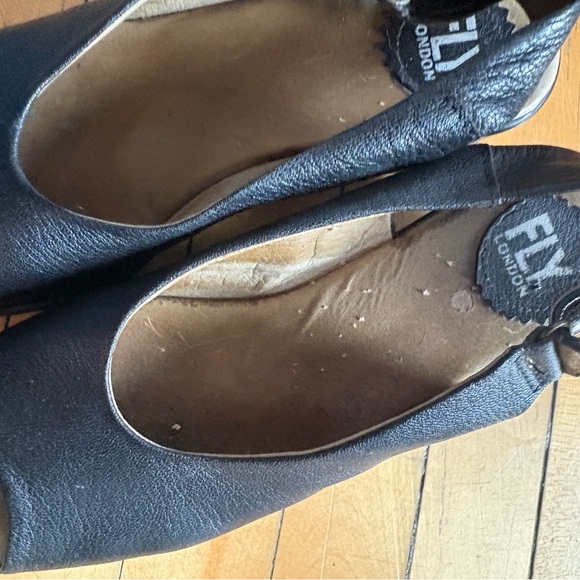 Fly London Sz 6.5 (37) Black Leather Open Toes Lagenlook Wedge Sandals - Picture 7 of 9